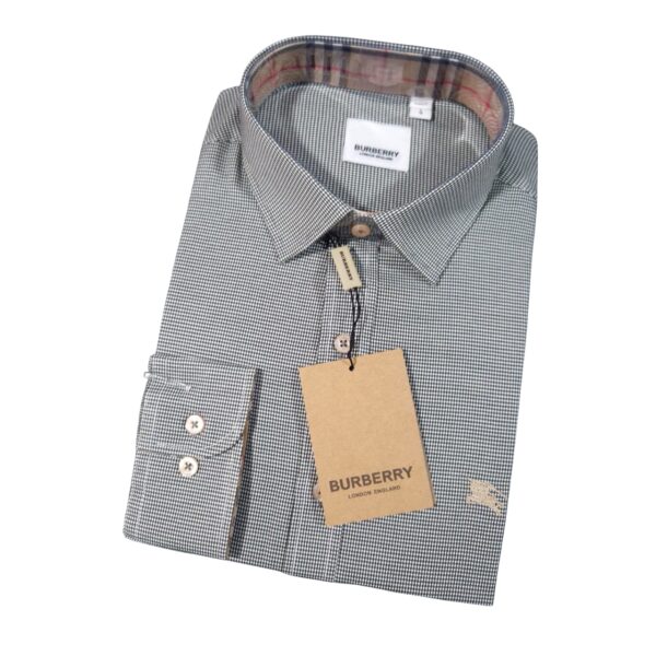 Burberry Manga Larga